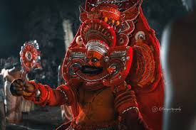 Theyyam (Kaliyattam/Thira) download (64)